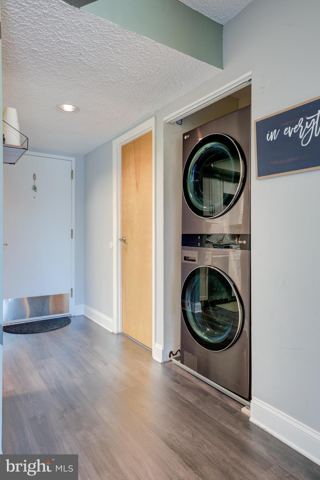 CRUM CREEK VALLEY - Residential