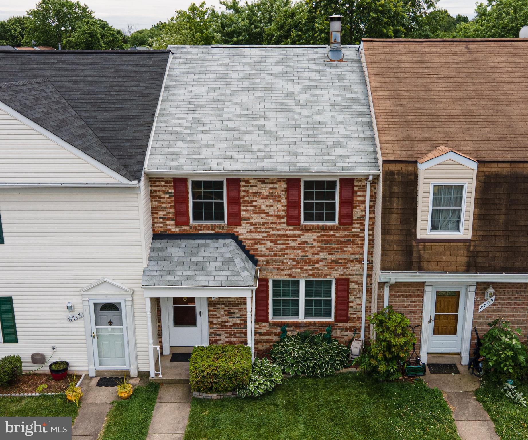 POINT OF WOODS EAST - Residential