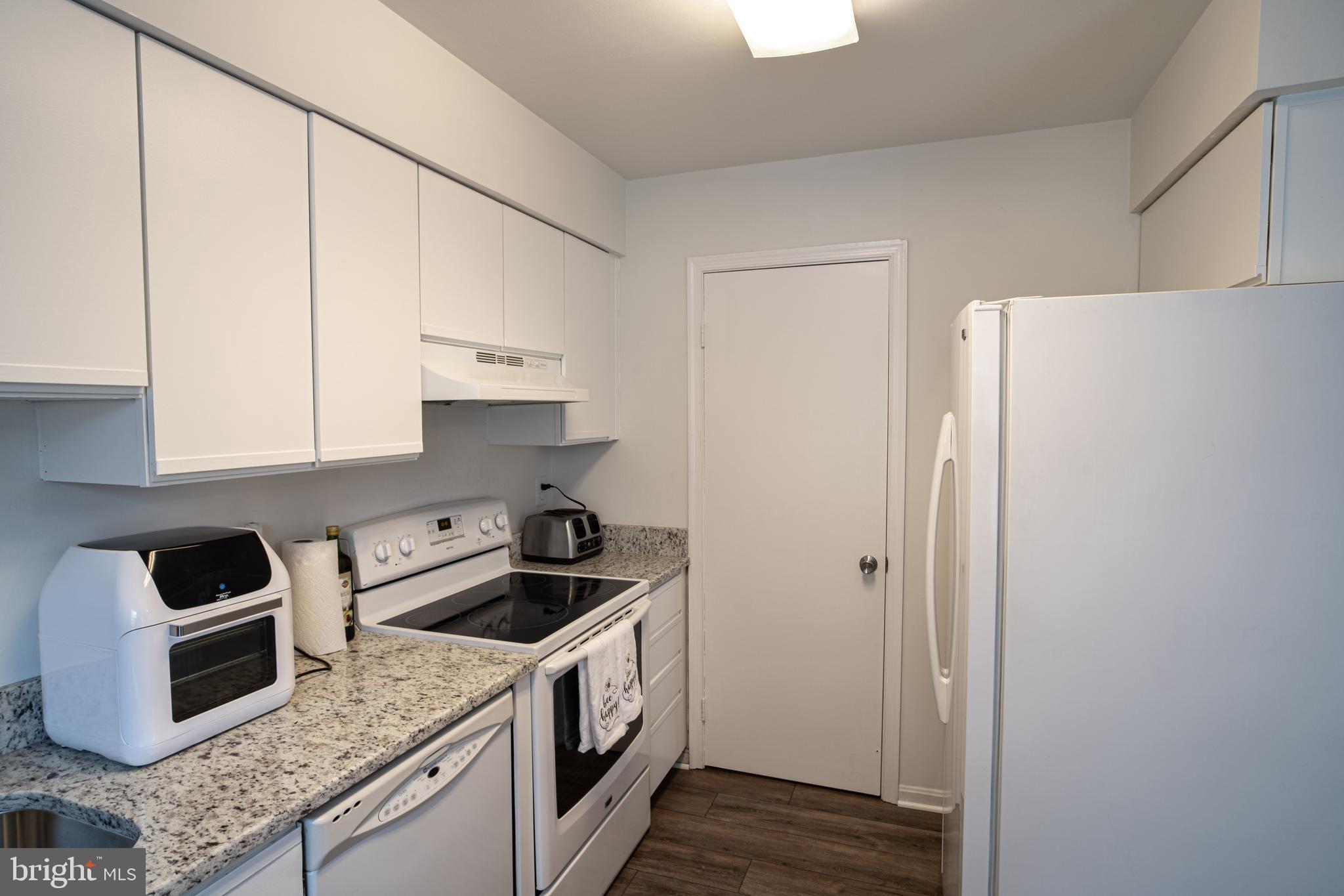 POINT OF WOODS EAST - Residential