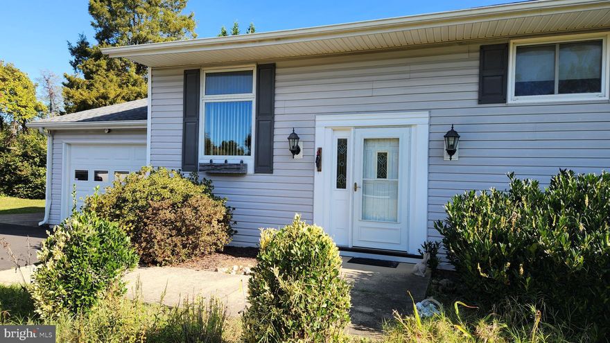 Photos Coming this week!

NO HOA! Beautiful split foyer home on a peaceful cul-de-sac just outside the heart of Lovettsville. This home on 1.15 acres, has been updated and kept in great shape through the years. Two good sized bedrooms and 1 full bath/stein shower/tub on upper level, kitchen, LR/ DR and large bonus room in the back of the first floor. Downstairs has home office, 3rd bedroom, family room, 2nd full bath/step in shower and large laundry/mudroom.       Outside the yard is beautifully landscaped, has a concrete patio with propane line to install a new grill. One car garage has a propane heater installed in the wall so you can do your mechanical, crafting or yard work prep in warmth!  shed in the rear has a new roof and is perfect for a mower and yard tools or a man cave or she shed!      UPDATES: Kitchen remodel in 2007, Bathrooms remodeled in 2019, new windows in in 2014, new roof in 2019, new Whirlpool W/D in 2014, Water heater in 2020, new water pump in 2023.  Dominion Water treatment tanks installed.

Close proximity to downtown Lovettsville, renovated Community Center, town pool, playgrounds, County Park with horse riding rings, dog park, walk/bike trails and concert venues. Access to new shops, pharmacy, restaurants, gas station. Commuters dream! Just minutes to Brunswick, MD for the MARC train to MD and DC. Just off Lovettsville Rd to access Berlin Tnpk, Milltown Rd, Rt 15 at Point of Rocks, and Rt 9. Just 20 mins to Frederick, MD and 20 mins to Leesburg, VA, 25 min drive to Dulles Airport and 1 hour drive to both Reagan and Baltimore Airports.