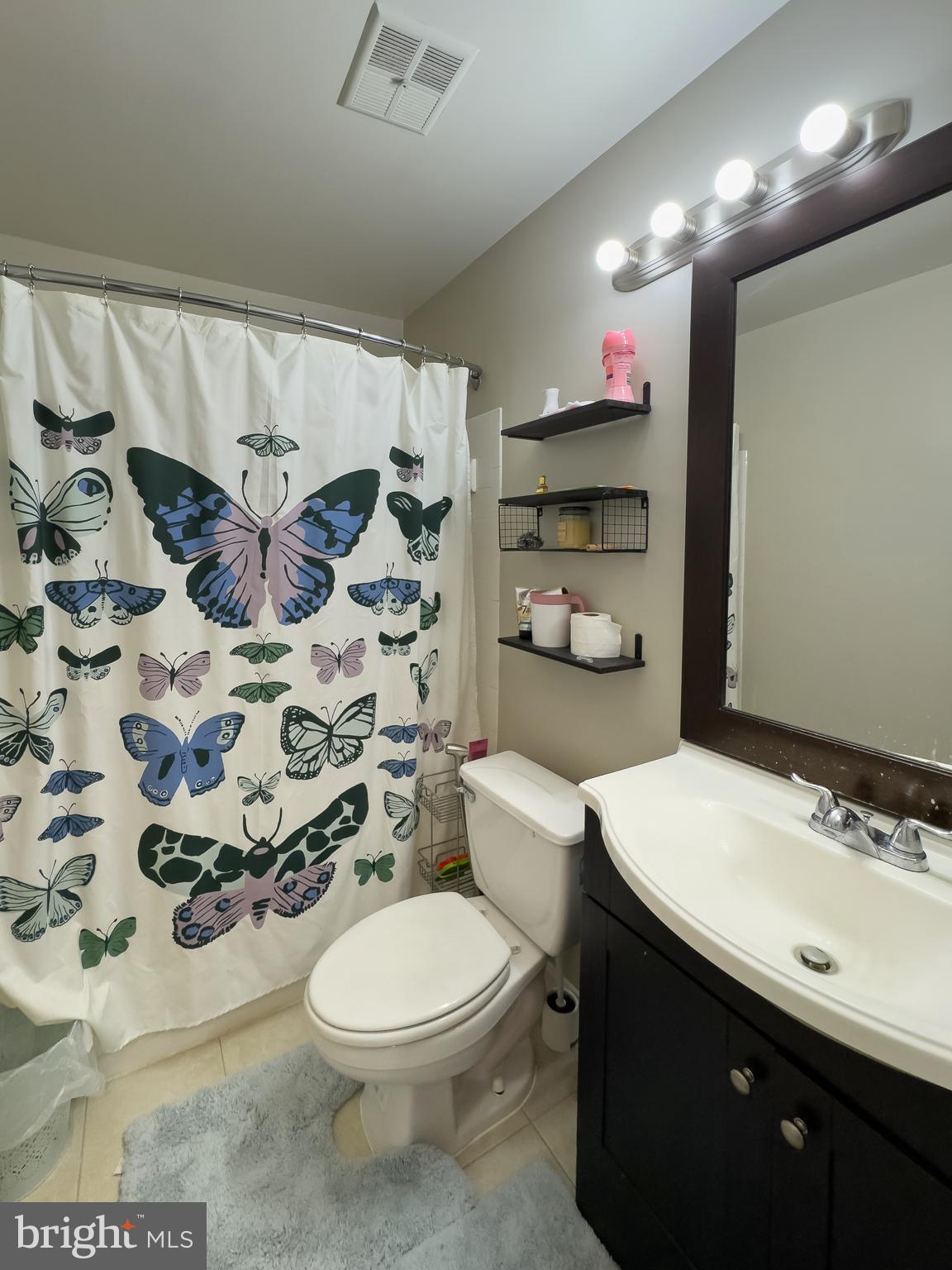 STONINGTON CONDOMINIUMS - Residential