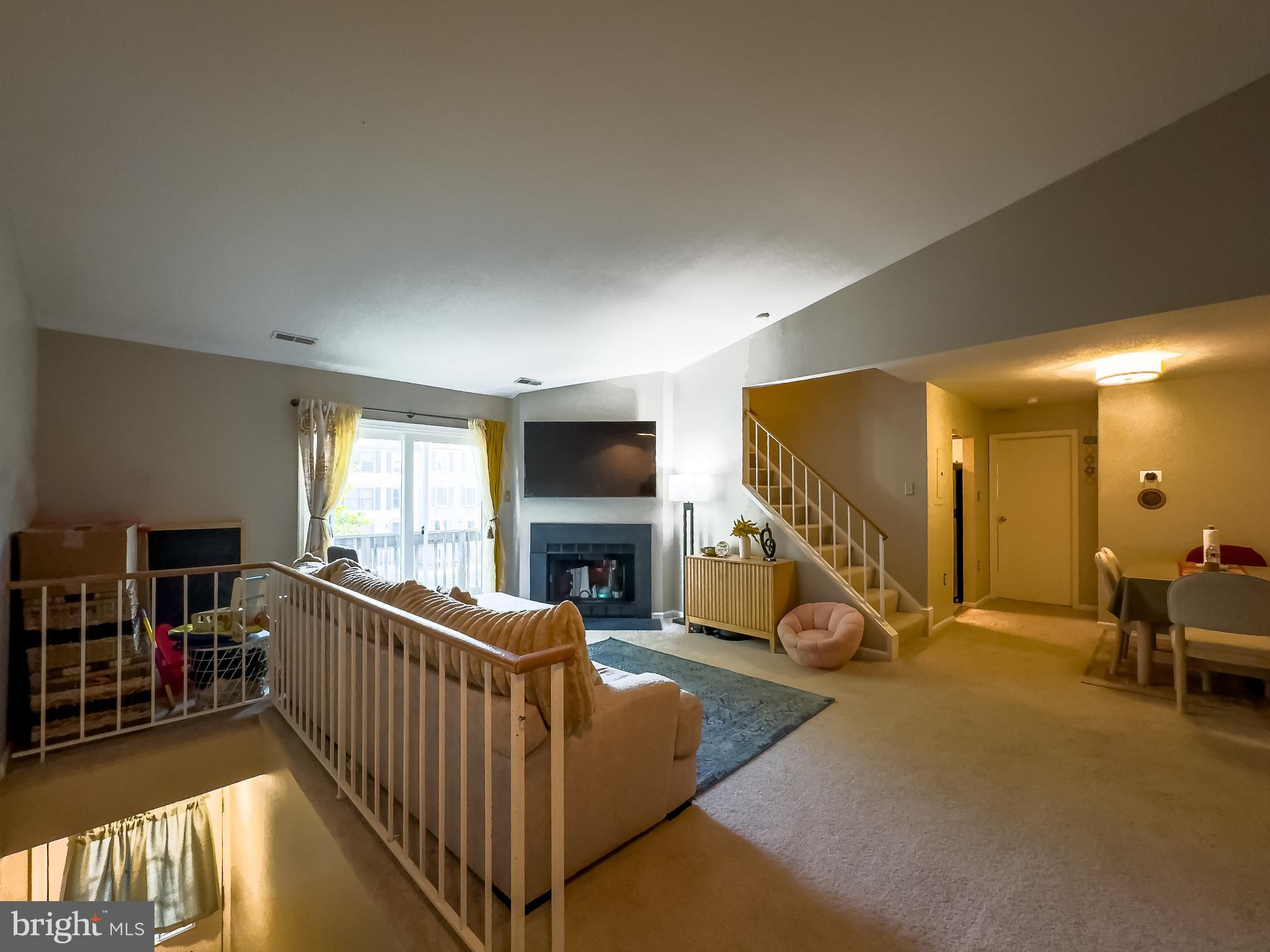 STONINGTON CONDOMINIUMS - Residential