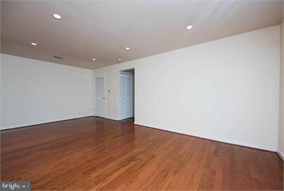 SHIRLINGTON - Residential Lease