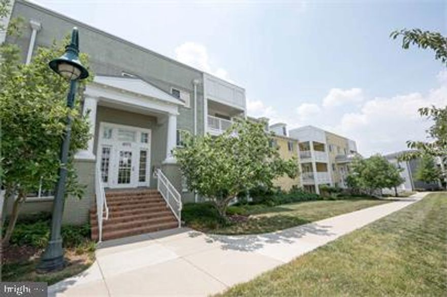 Delightful Shirlington 1BD/1BA Condo boasts Open Floor Plan & Gleaming HW Floors, Gourmet Kitchen w/SS Appliances, Gas Stove, Granite Counters, Breakfast Bar, Walk-in closet. Washer/Dryer in unit. Secure Building. Steps to W&OD trail. Dog Parks, Community Center boasts largest pool in Arlington County, Fitness Ctr, Business Ctr, Party Room w/coffee bar, billiards. Free shuttle to Metro. Close proximity to Shirlington Village. Water/sewage included. Pets case by case.