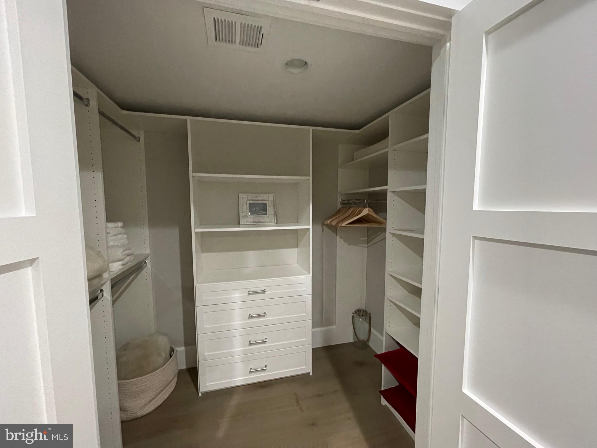 JACKSON ALBERT FARM - Residential