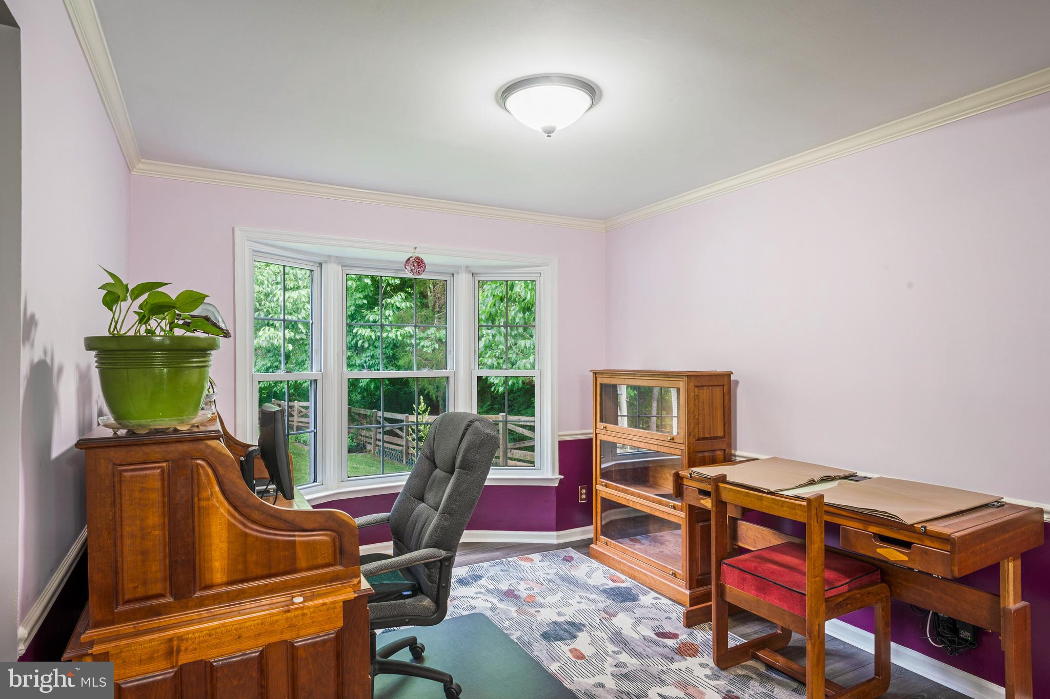 COUNTRY ROADS - Residential