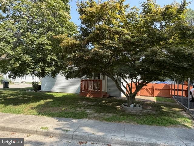 929 GREEN MOR AVENUE