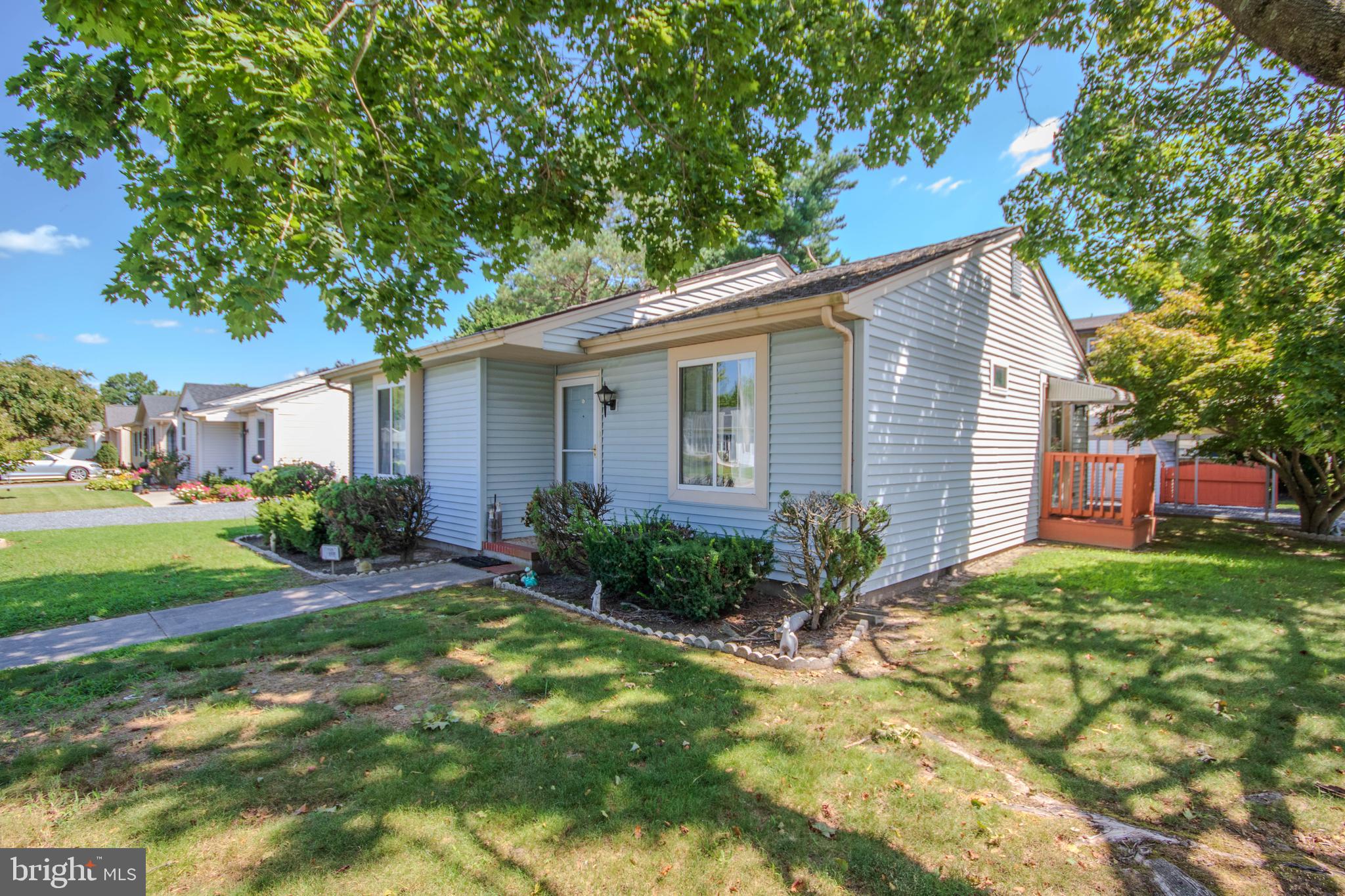 929 GREEN MOR AVENUE