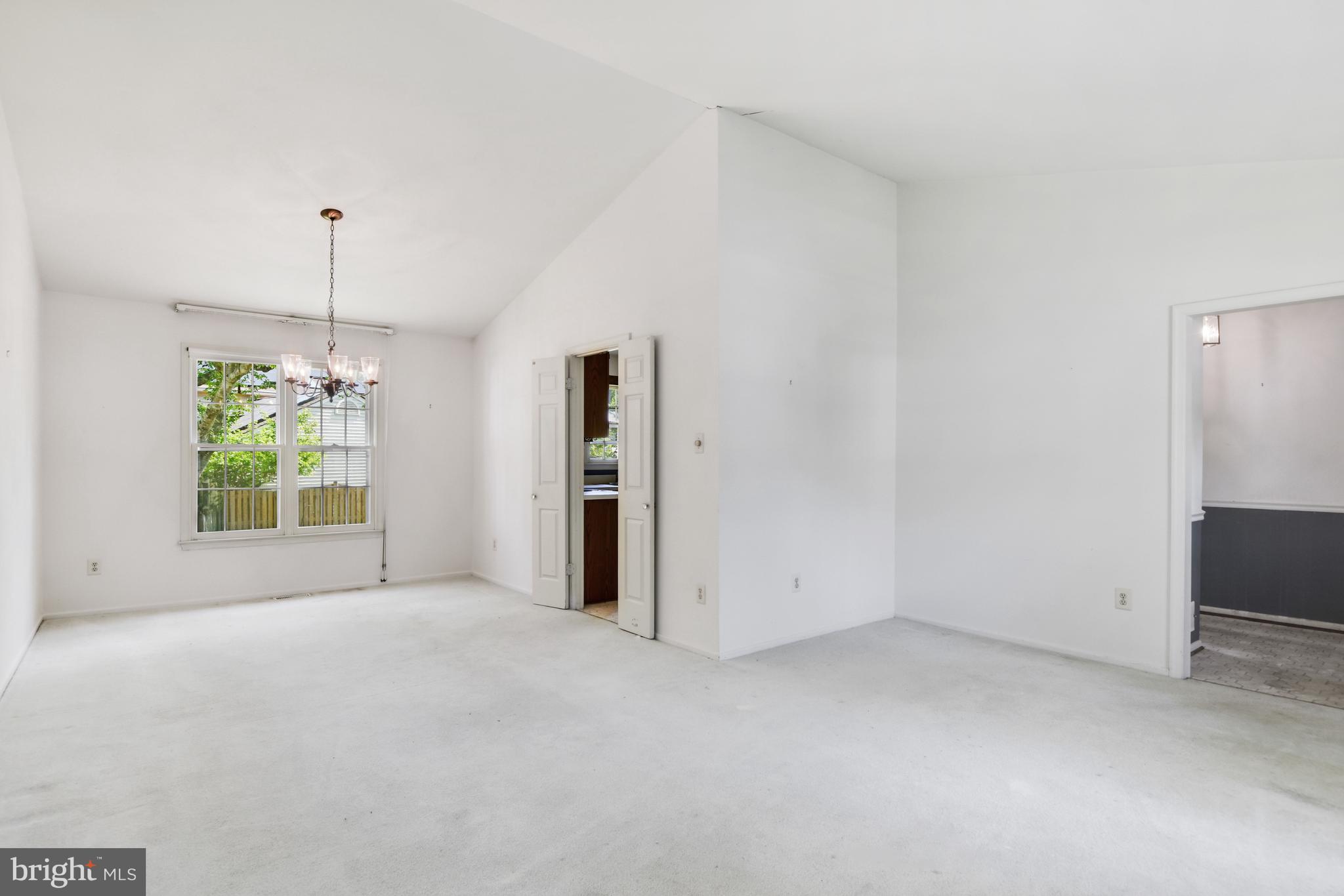 BURKE CENTRE - Residential