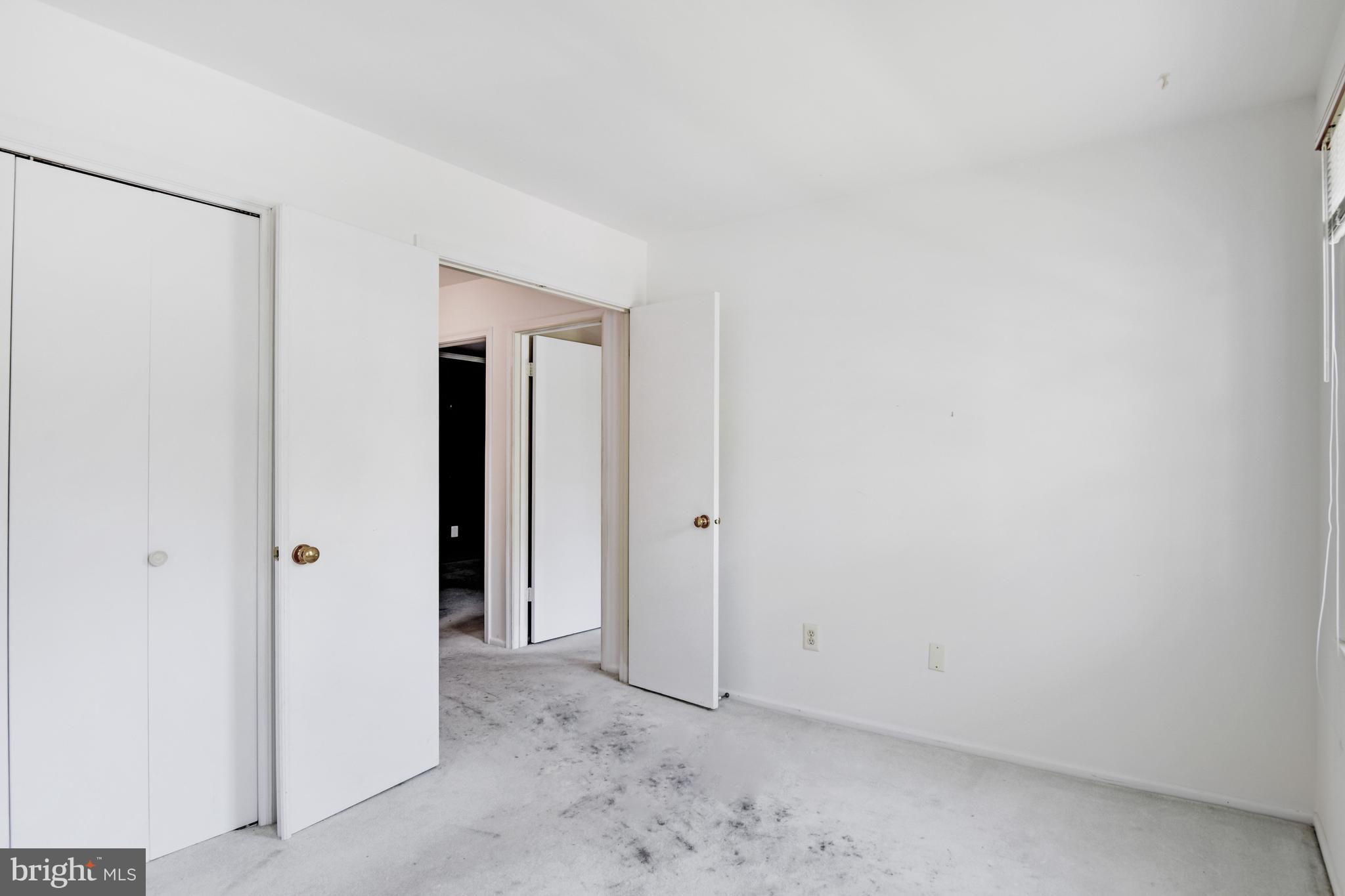 BURKE CENTRE - Residential