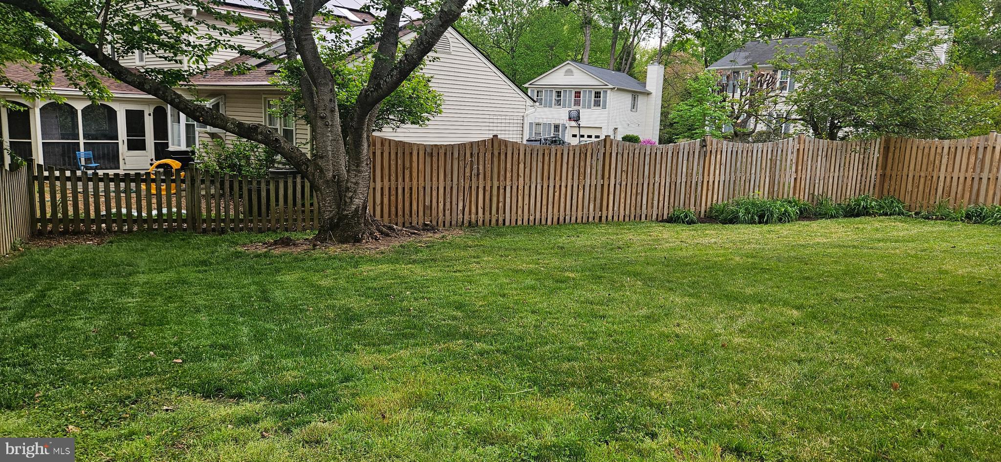 10214 EAGLE LANDING COURT