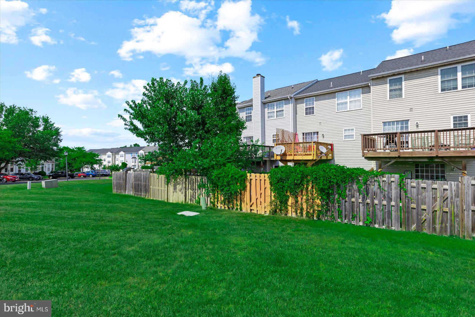 STONE RIVER - Residential