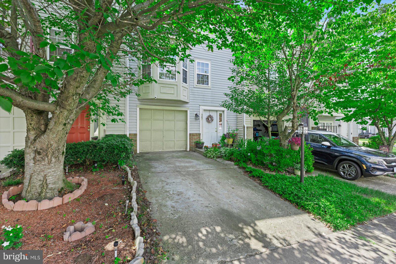 STONE RIVER - Residential