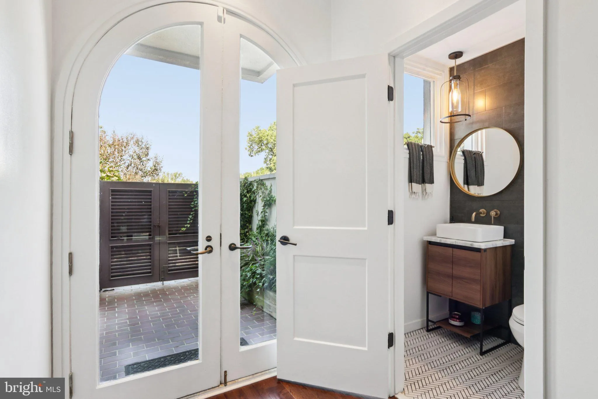 Devon, Pennsylvania 19333, United States, 3 Bedrooms Bedrooms, ,3 BathroomsBathrooms,Residential,Coming Soon,219273