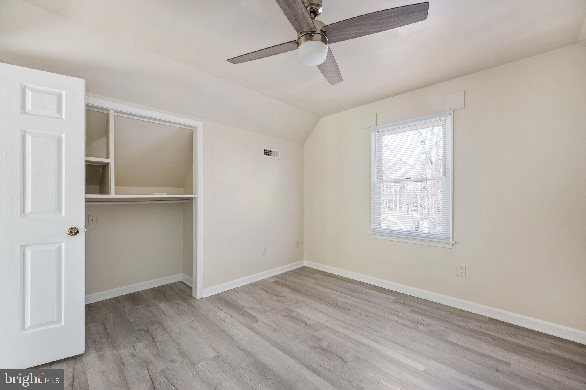 LAKE WILDERNESS - Residential