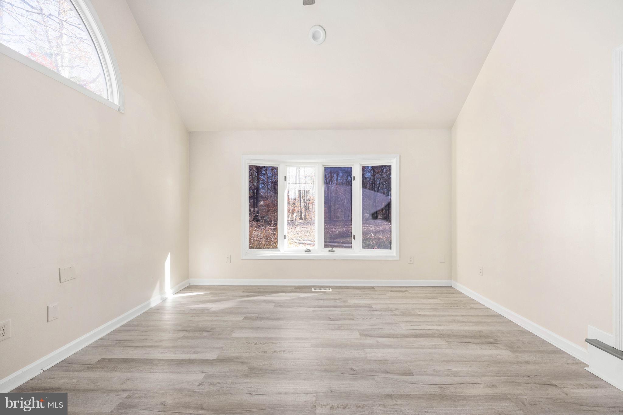 LAKE WILDERNESS - Residential