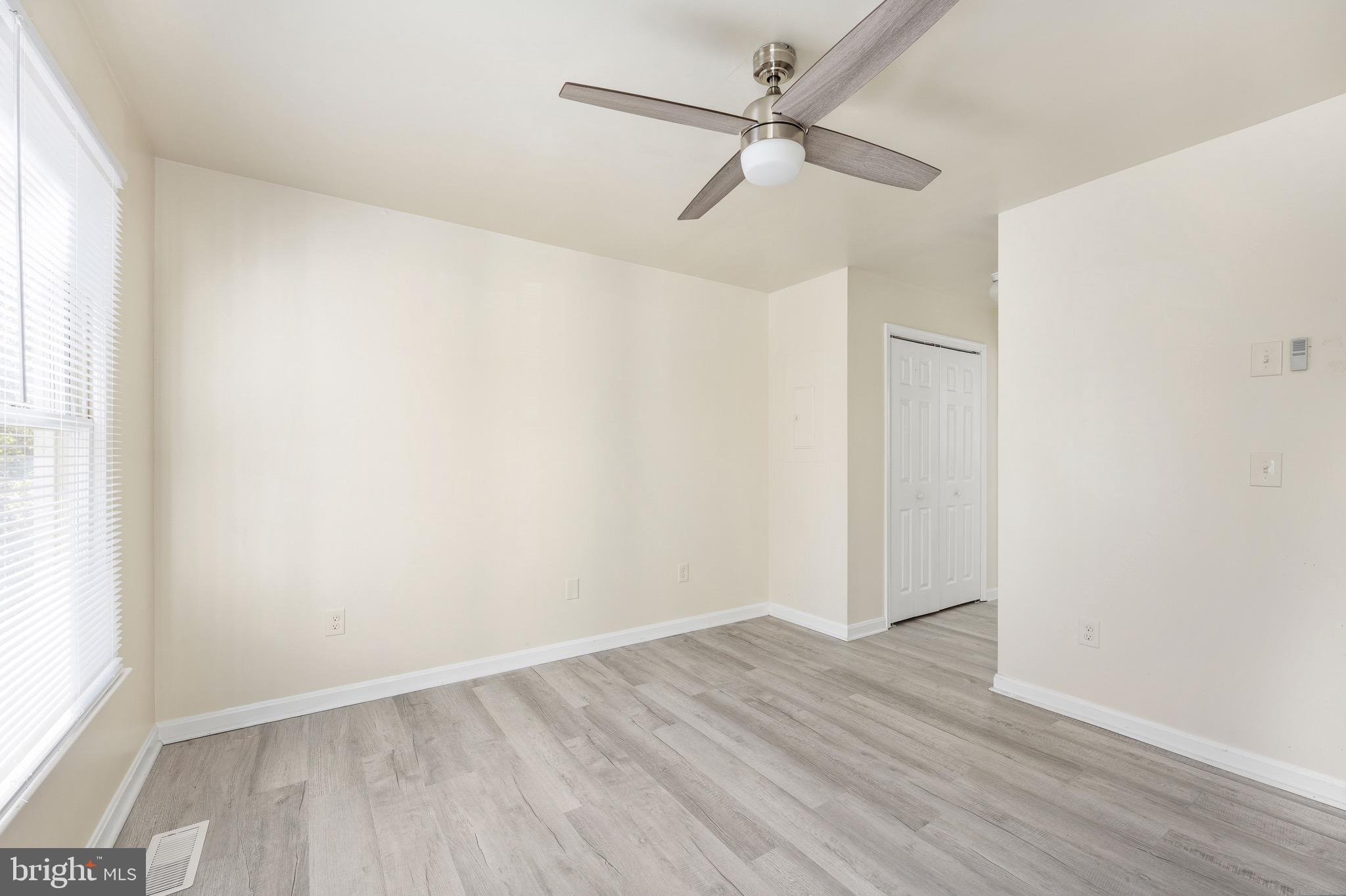 LAKE WILDERNESS - Residential