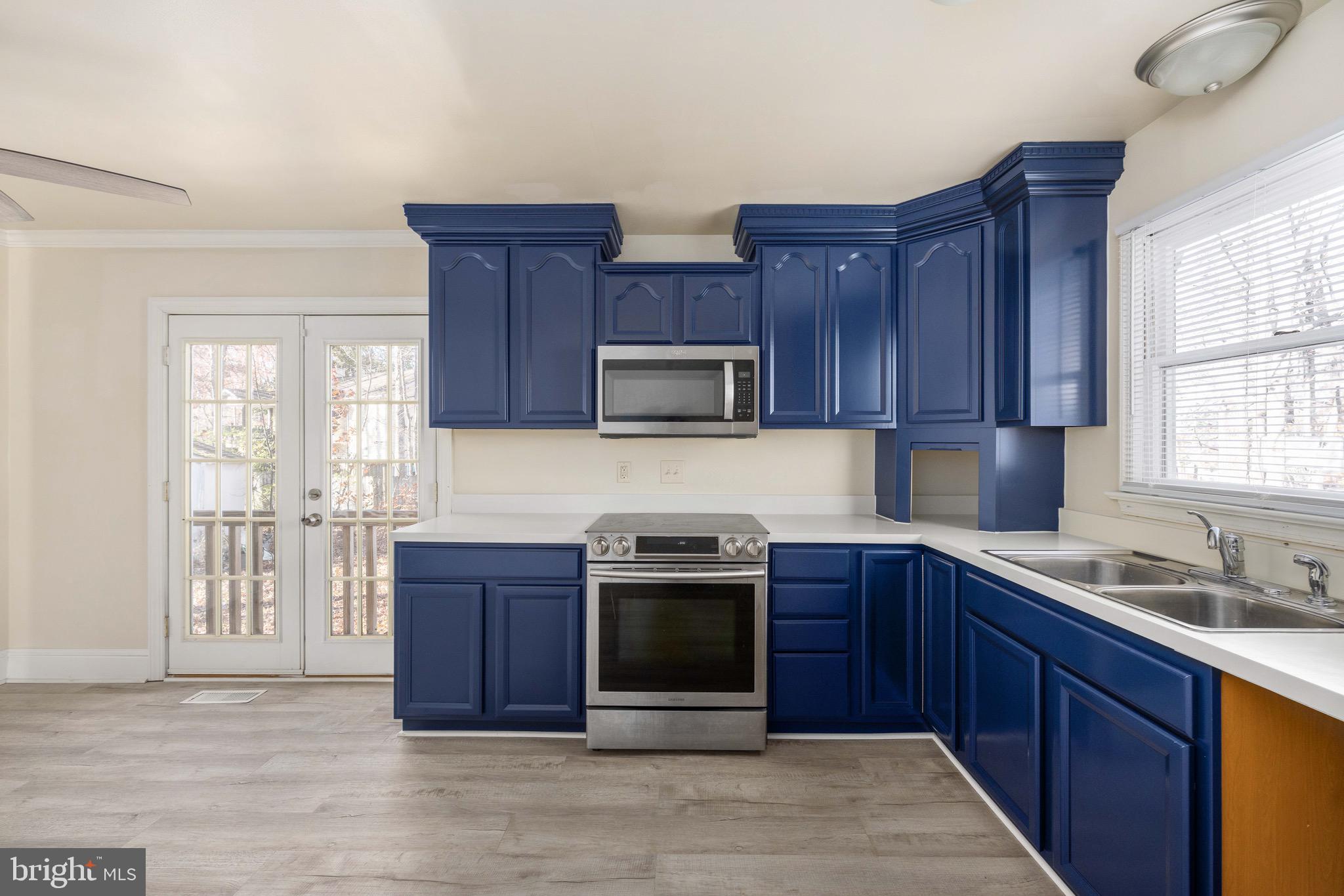 LAKE WILDERNESS - Residential