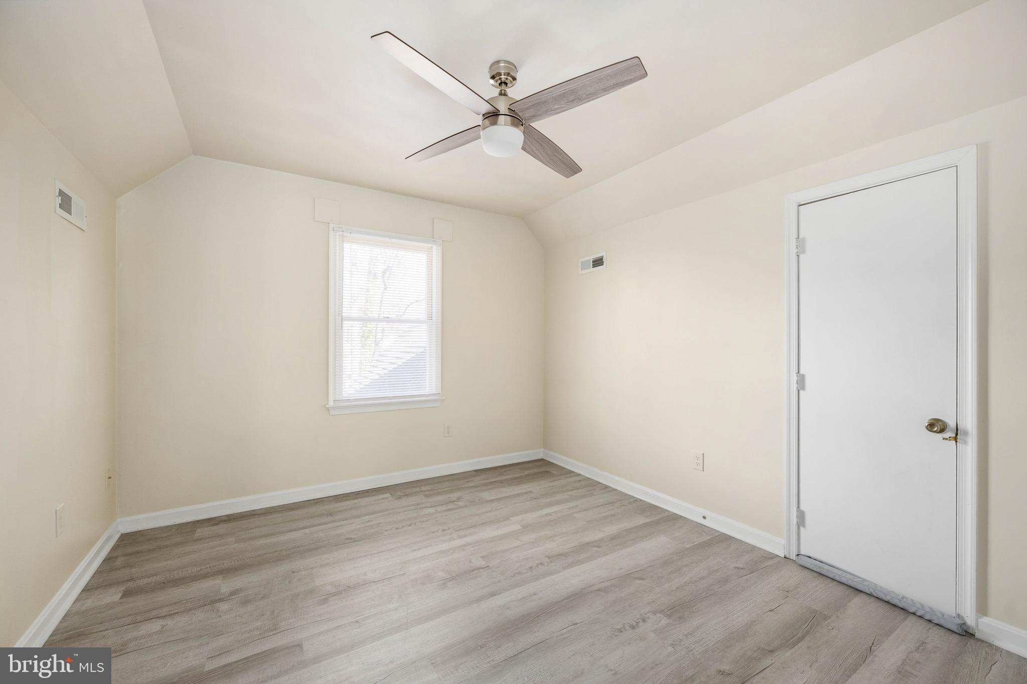 LAKE WILDERNESS - Residential