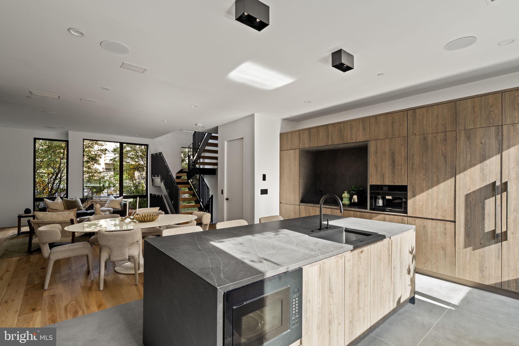 GRADUATE HOSPITAL - Residential