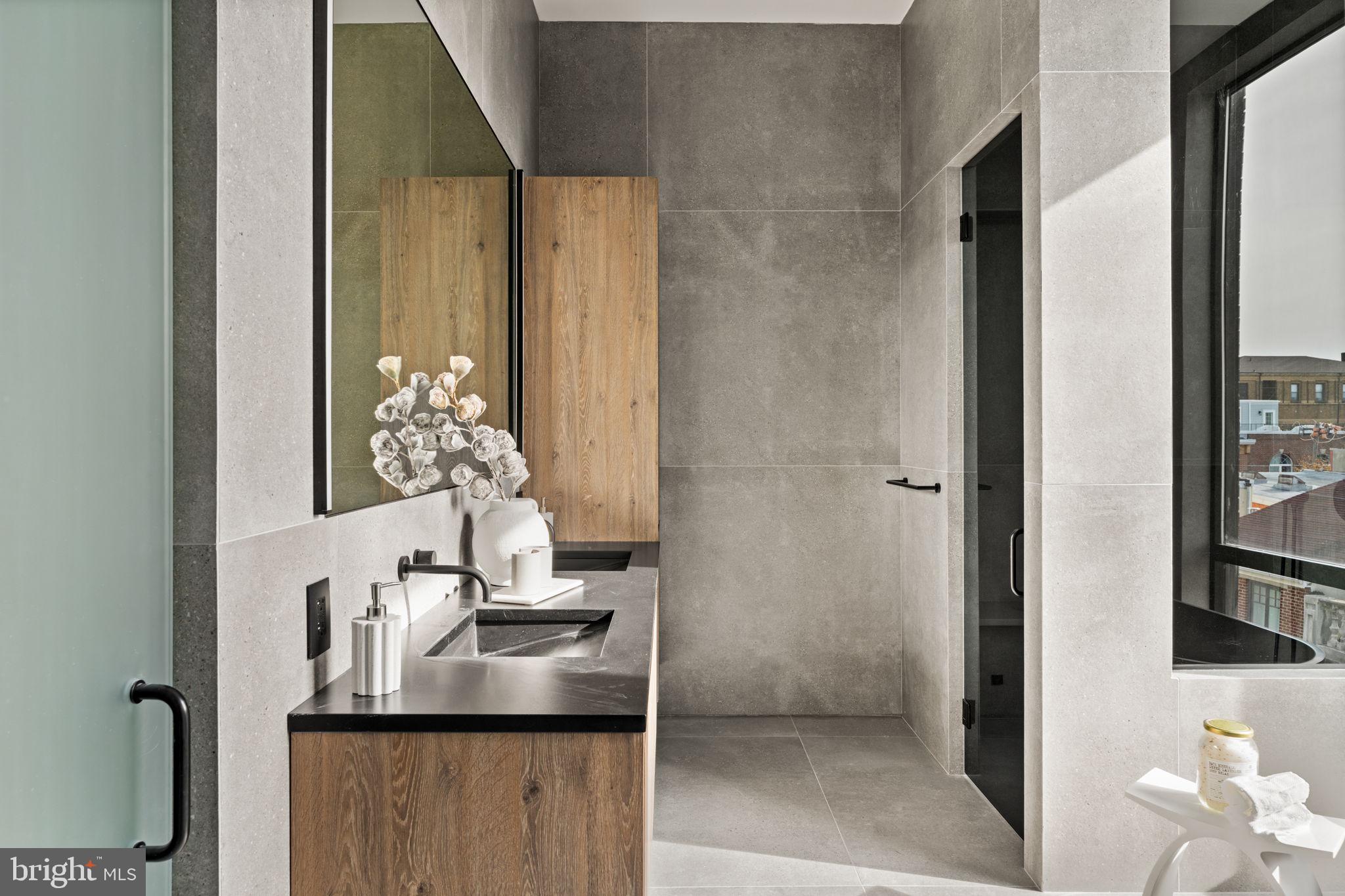 GRADUATE HOSPITAL - Residential