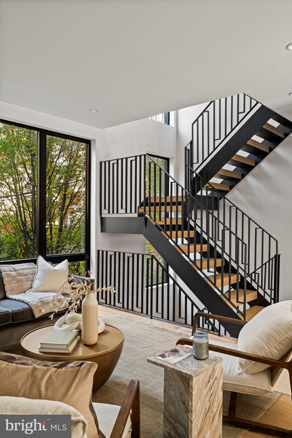 GRADUATE HOSPITAL - Residential