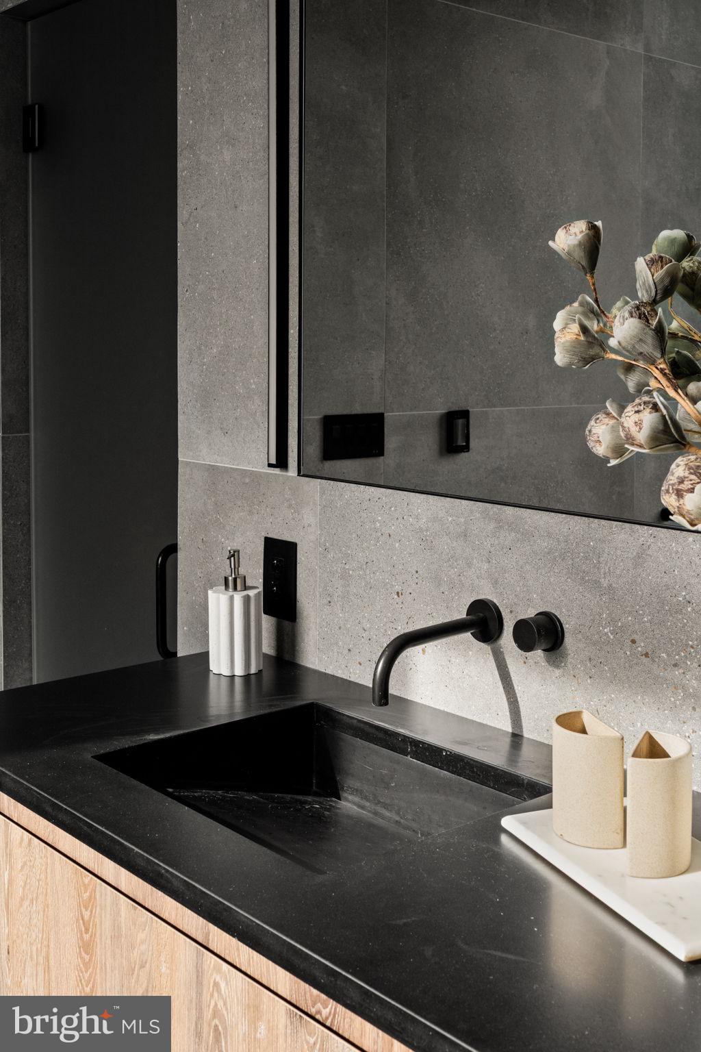 GRADUATE HOSPITAL - Residential