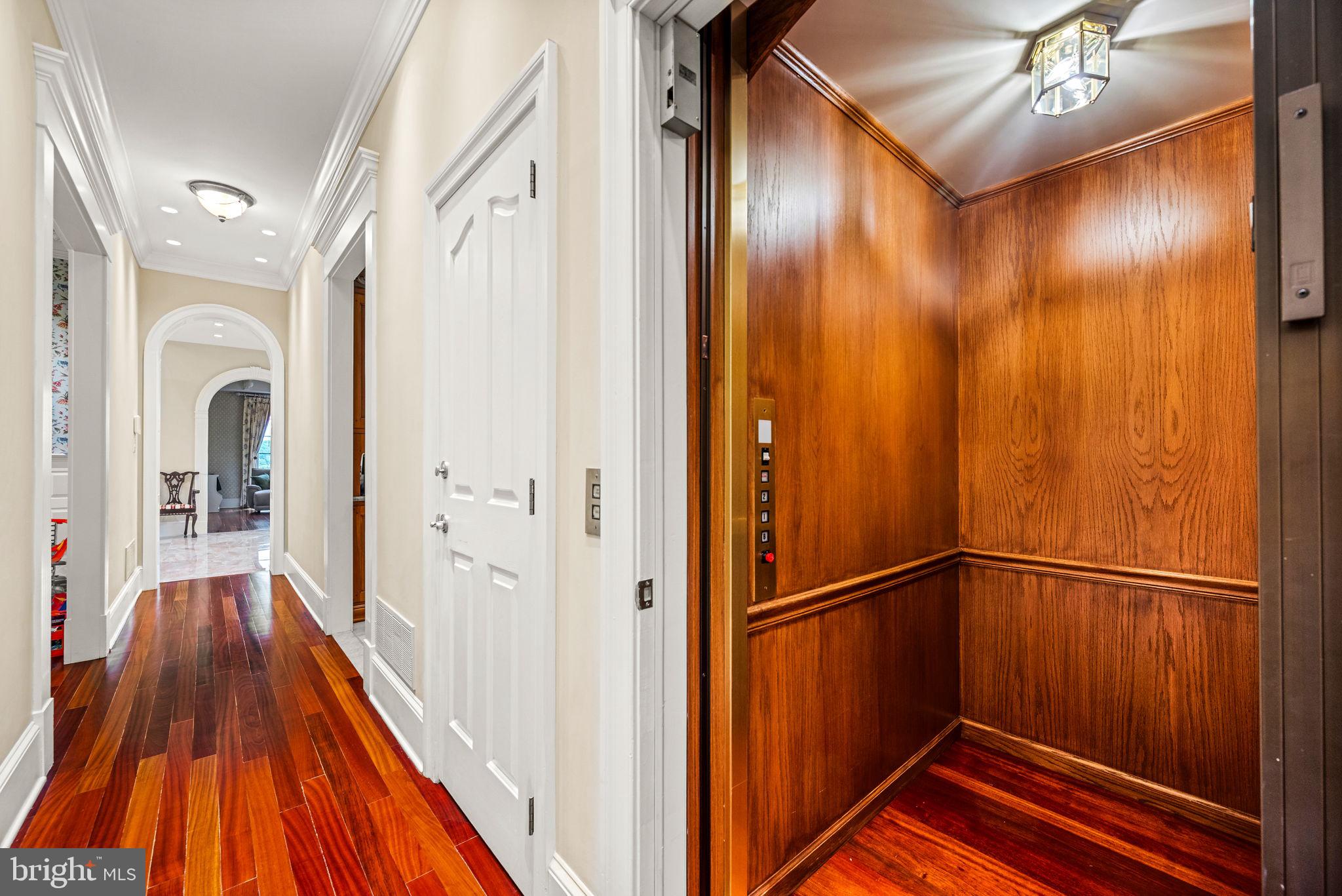 WHITEHORSE MEADOWS - Residential
