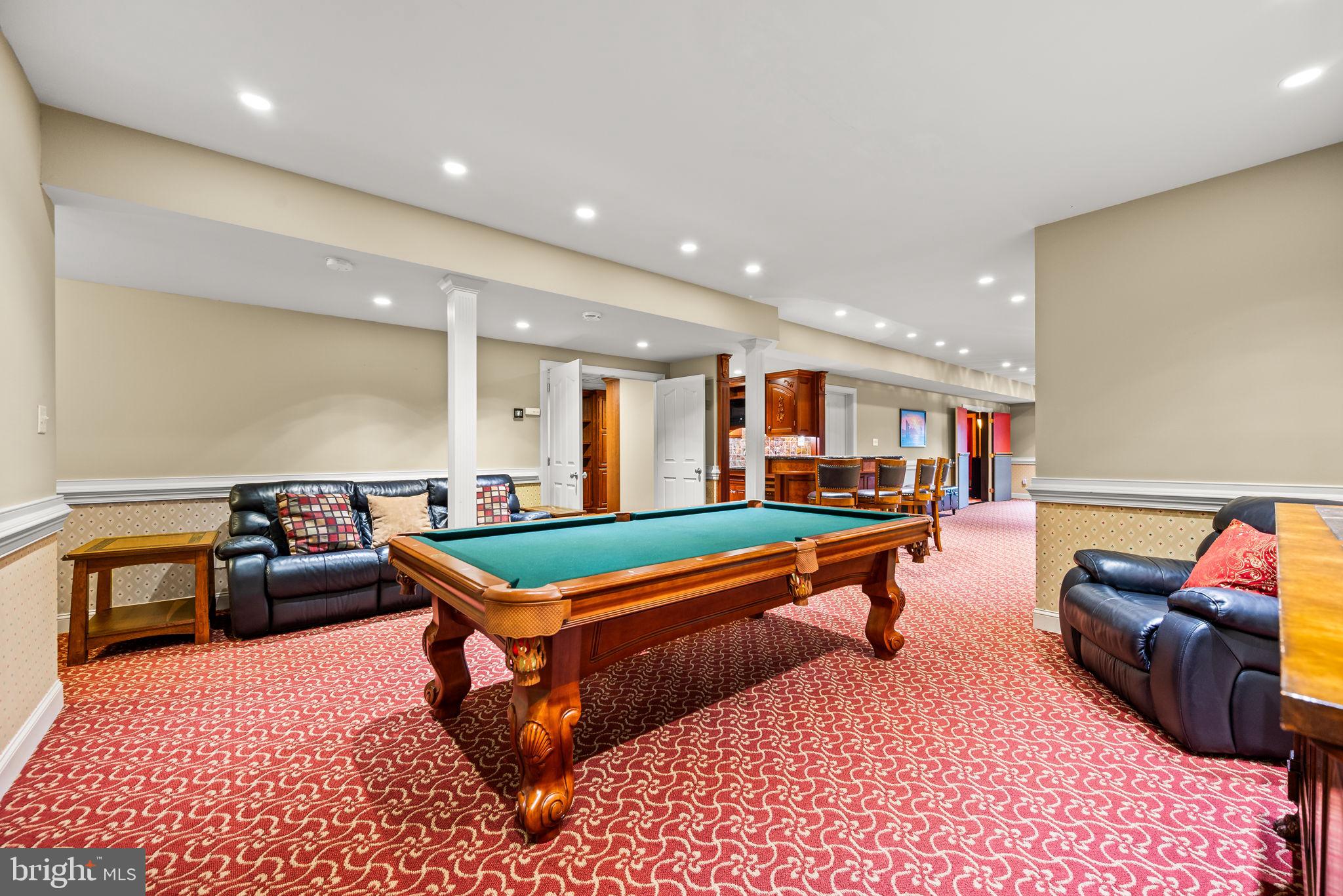 WHITEHORSE MEADOWS - Residential
