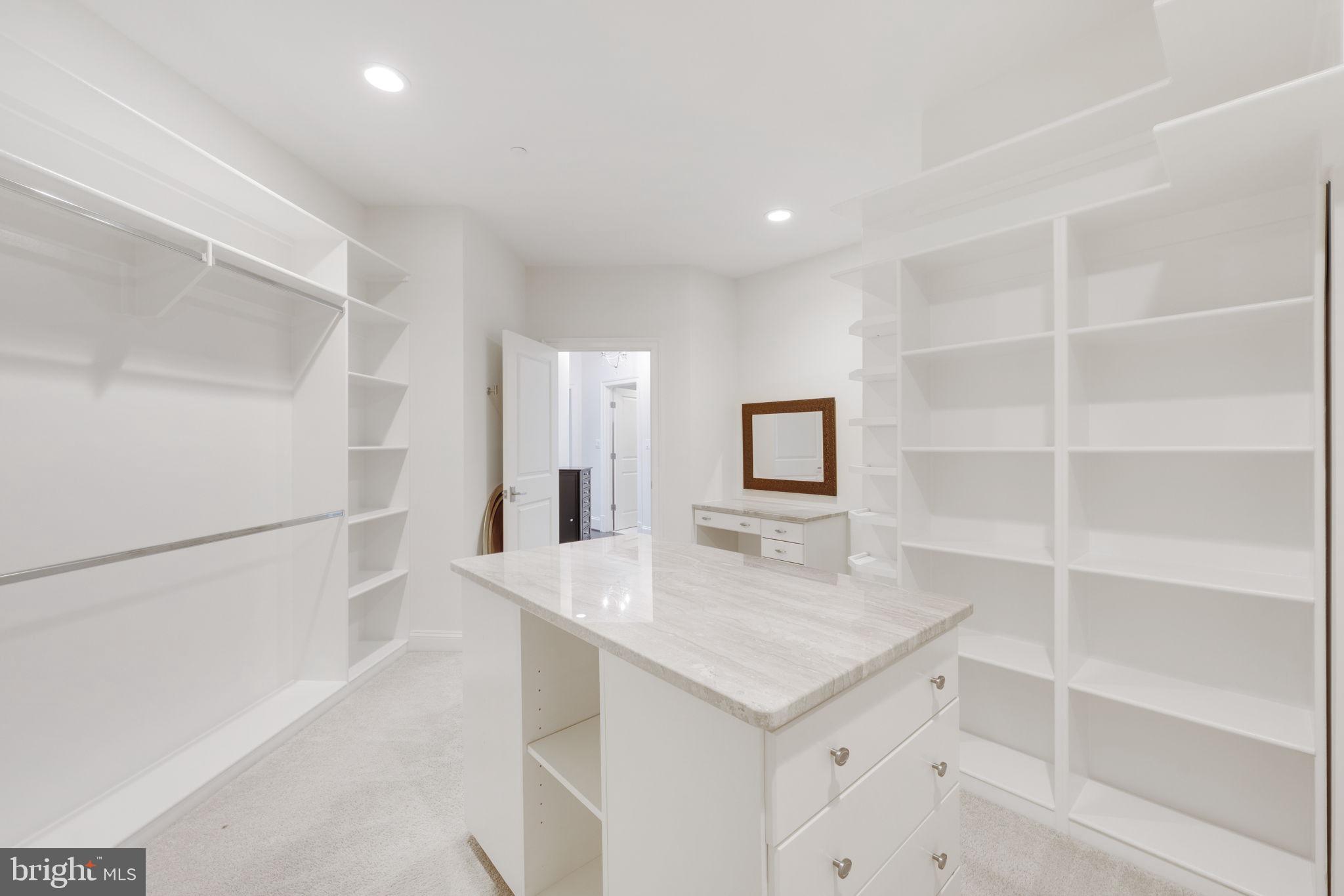 BRADMOOR - Residential