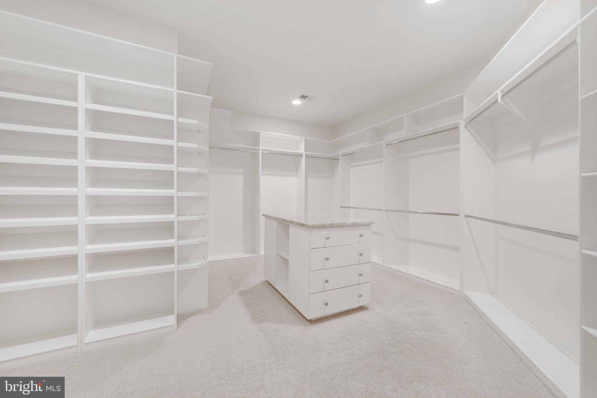 BRADMOOR - Residential