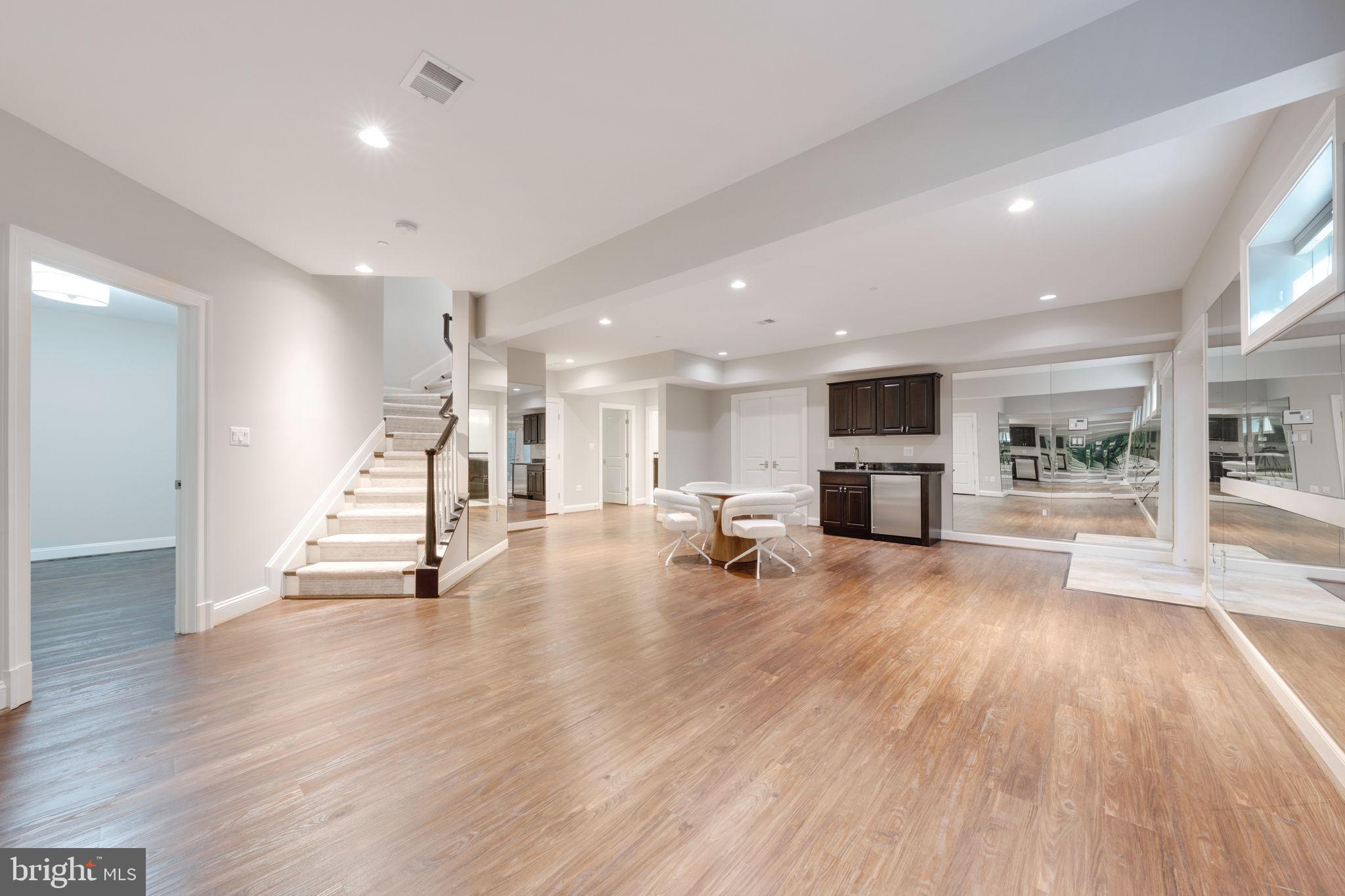 BRADMOOR - Residential