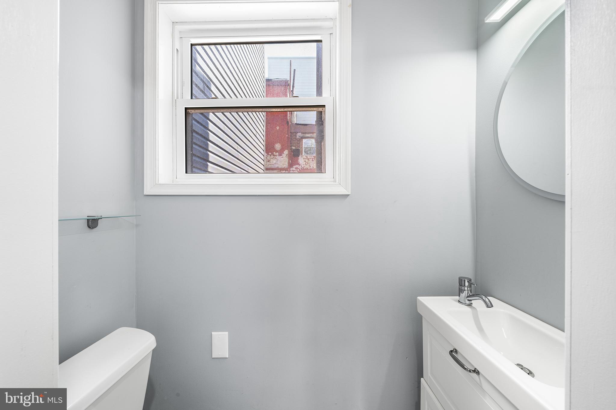 EAST KENSINGTON - Residential