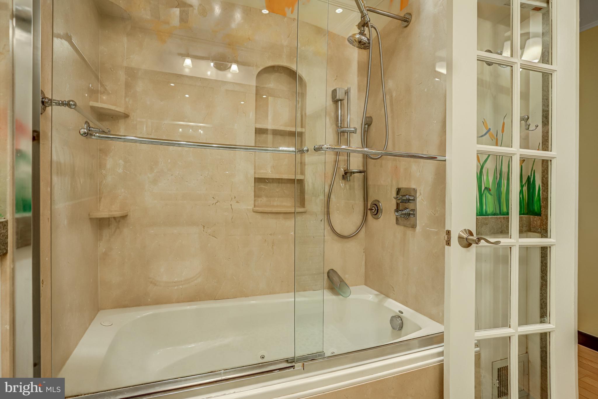 GOSHEN VILLAGE - Residential Lease