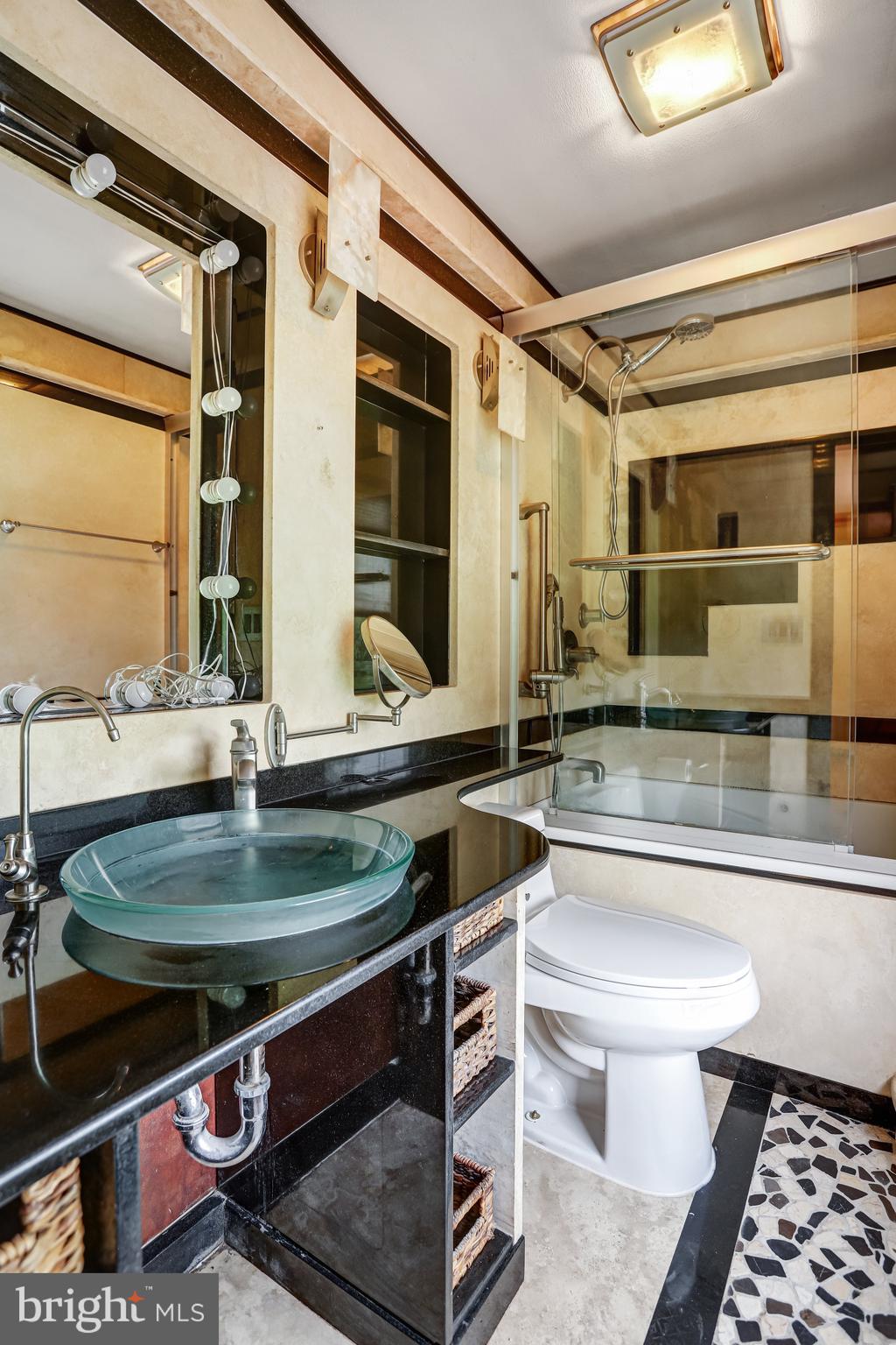 GOSHEN VILLAGE - Residential Lease