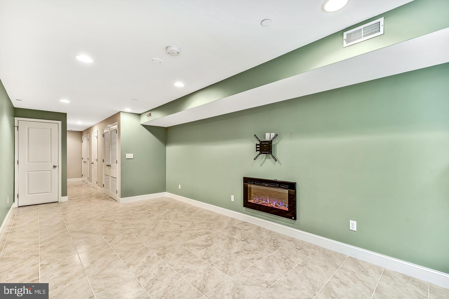 NEWBOLD - Residential