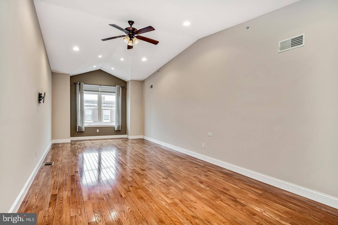 NEWBOLD - Residential