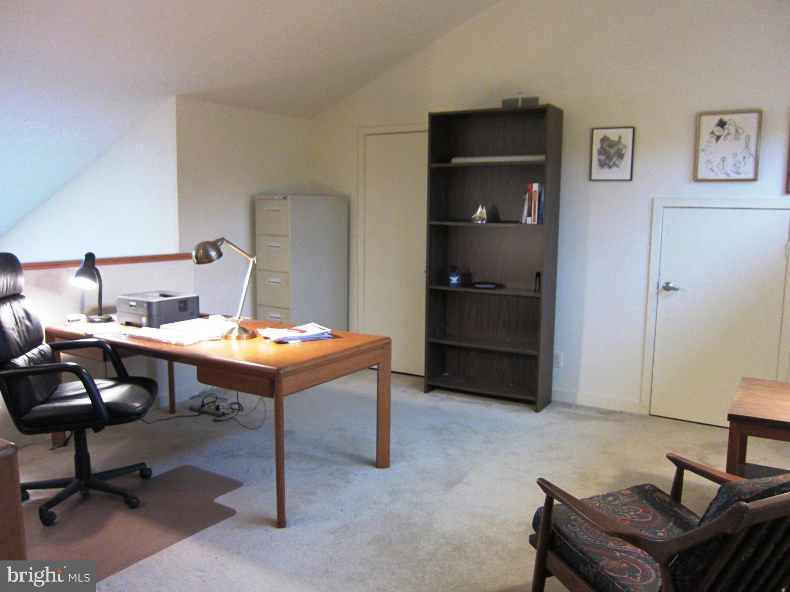 CHESAPEAKE HARBOUR - Residential