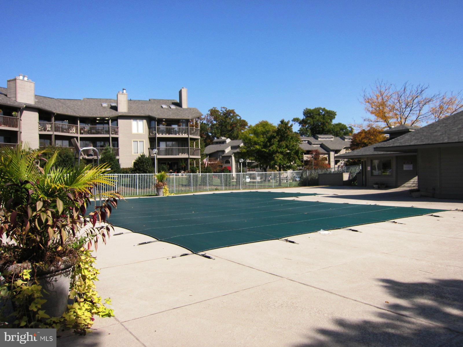 CHESAPEAKE HARBOUR - Residential