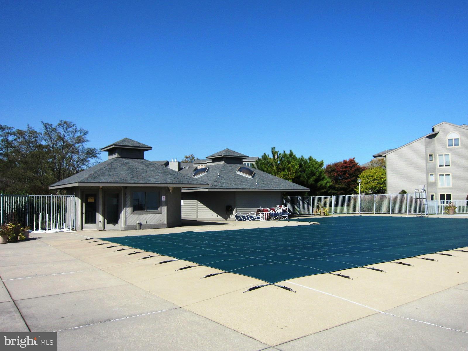 CHESAPEAKE HARBOUR - Residential