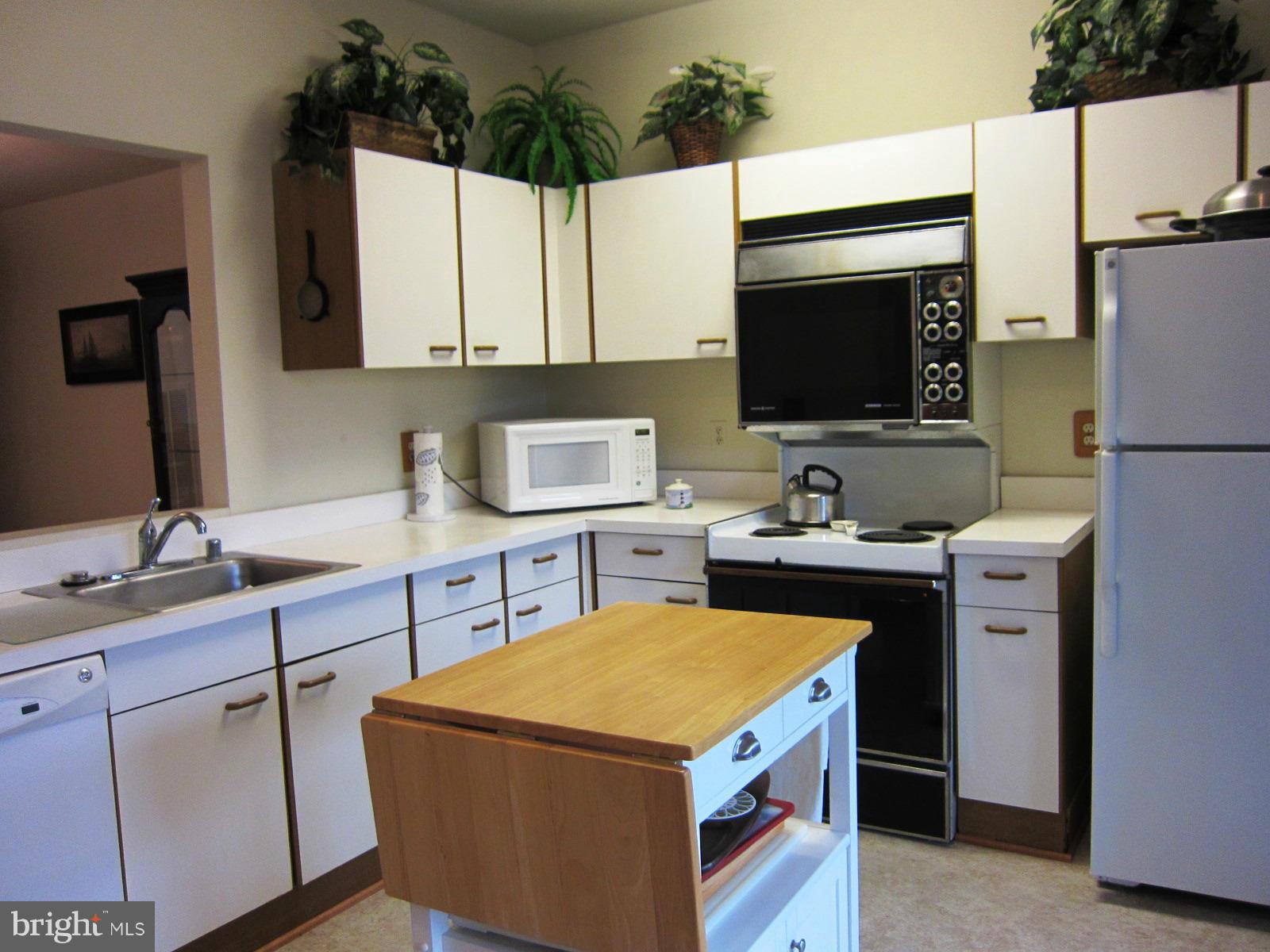 CHESAPEAKE HARBOUR - Residential