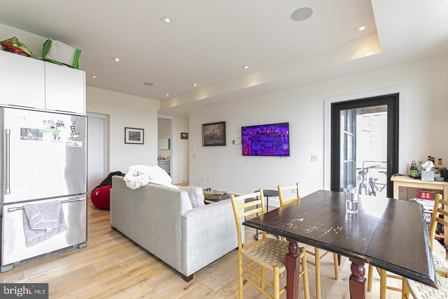 240 N 2ND STREET UNIT 5W