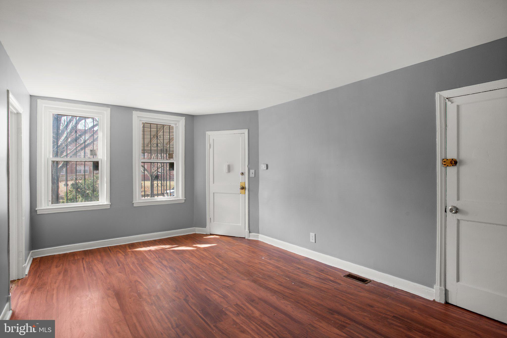 EAST ARLINGTON - Residential