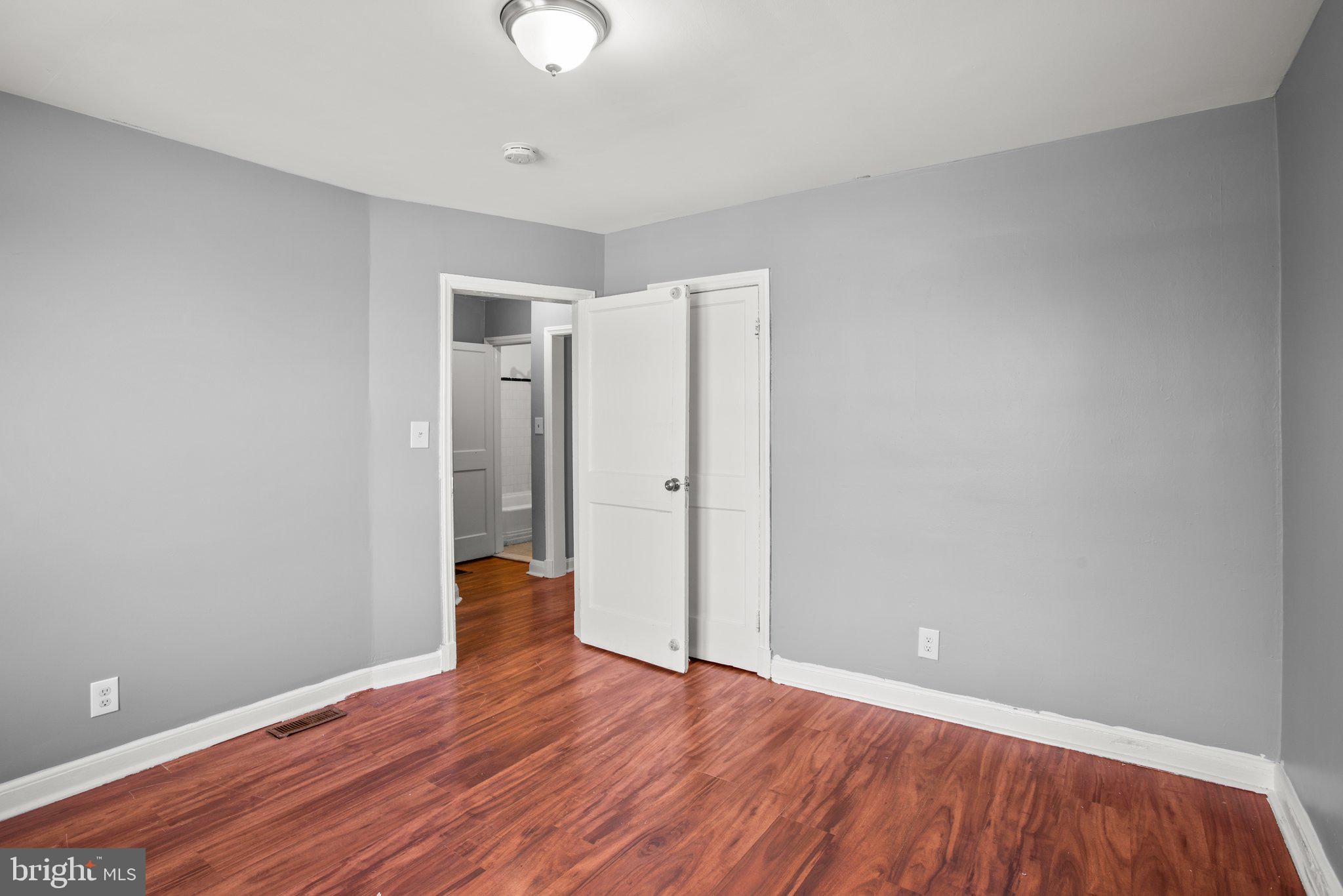 EAST ARLINGTON - Residential