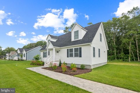 Photo of 70 W Rising Sun Dr, OCEAN VIEW, NJ 08230 (MLS # NJCM2005556)