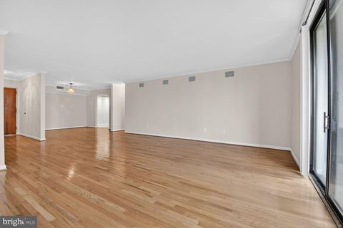Photo of 1101 S Arlington Ridge Road #504, ARLINGTON, VA 22202 (MLS # VAAR2070386)