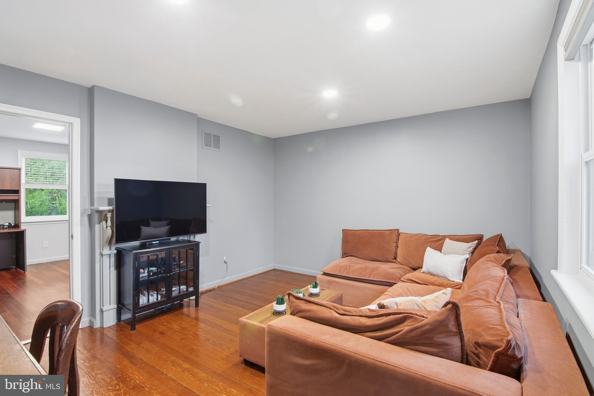 PARKTON - Residential