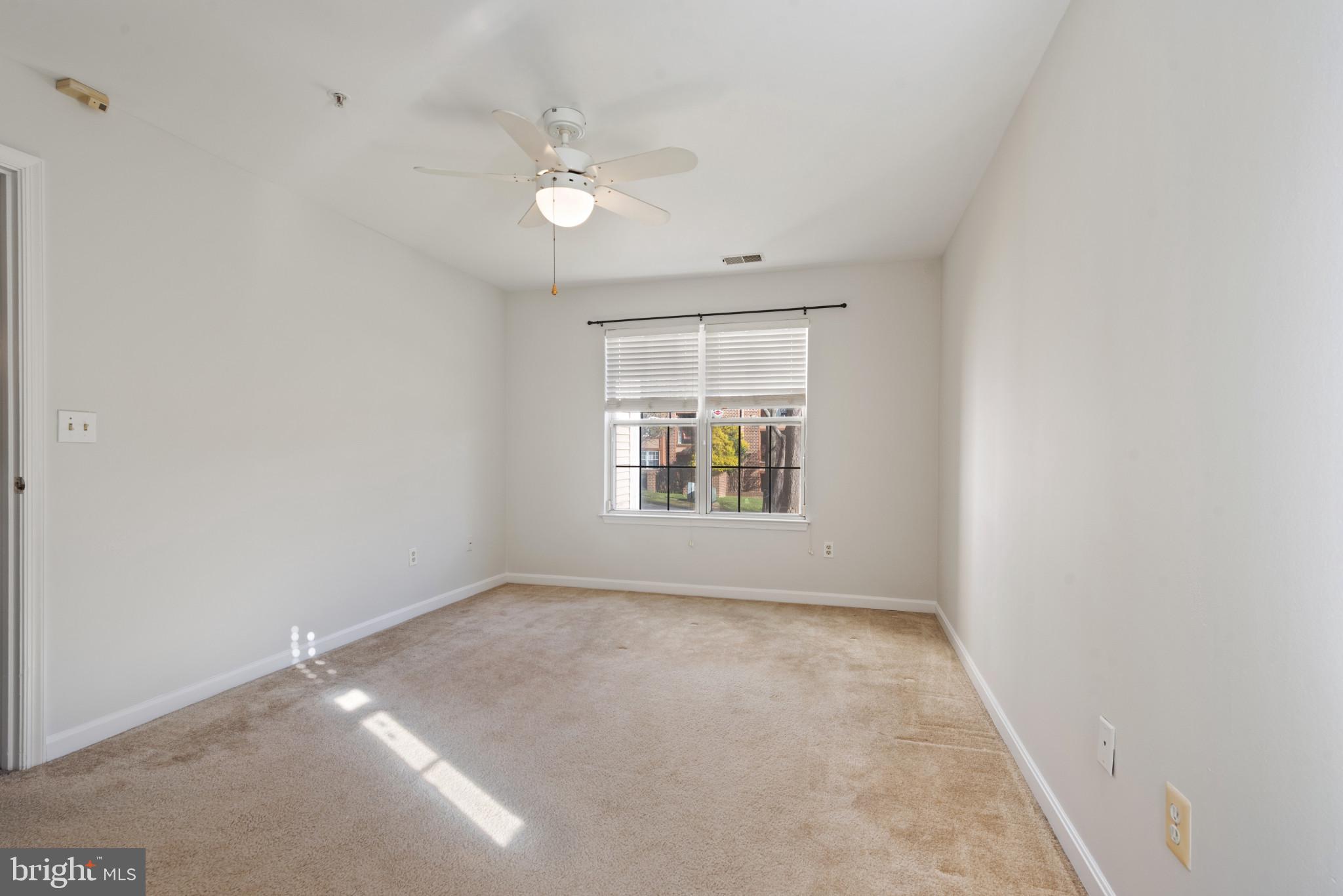 FALLS GABLE - Residential