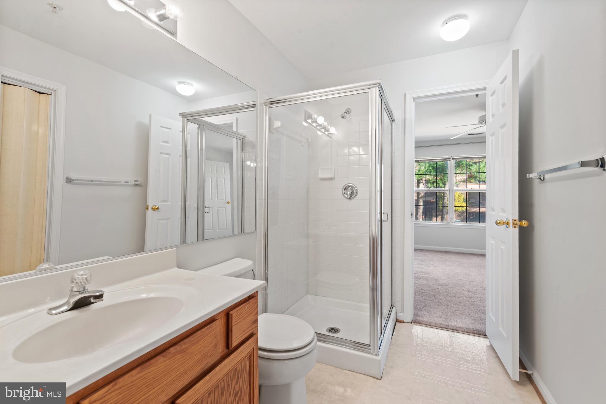 FALLS GABLE - Residential