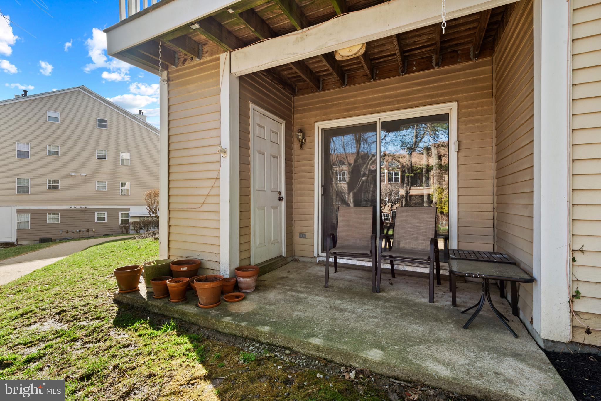 FALLS GABLE - Residential